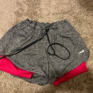 avía shorts with spandex
